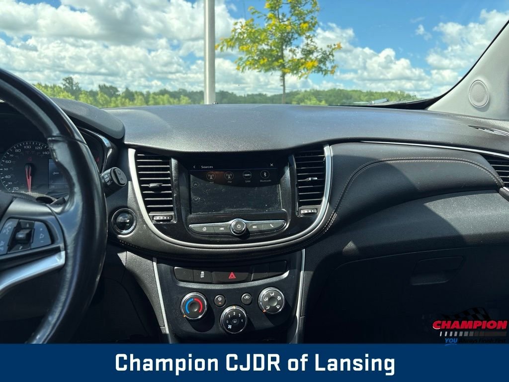 Used 2019 Blue Chevrolet LT image 3