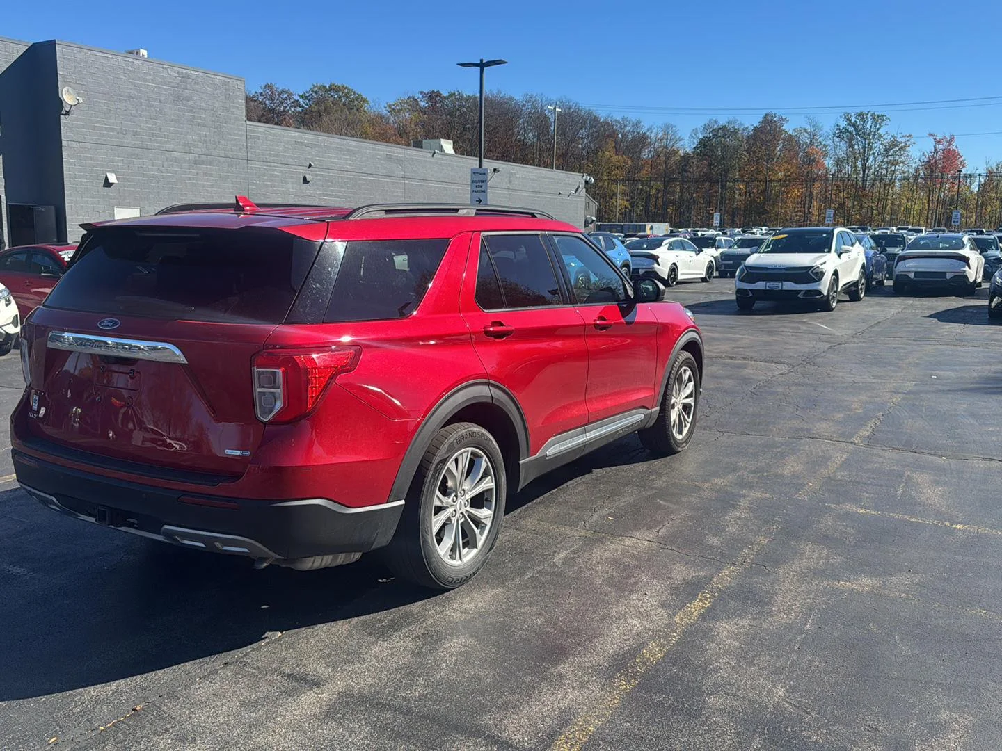 Used 2020 Rapid Red Metallic Tinted Clearcoat Ford XLT image 7