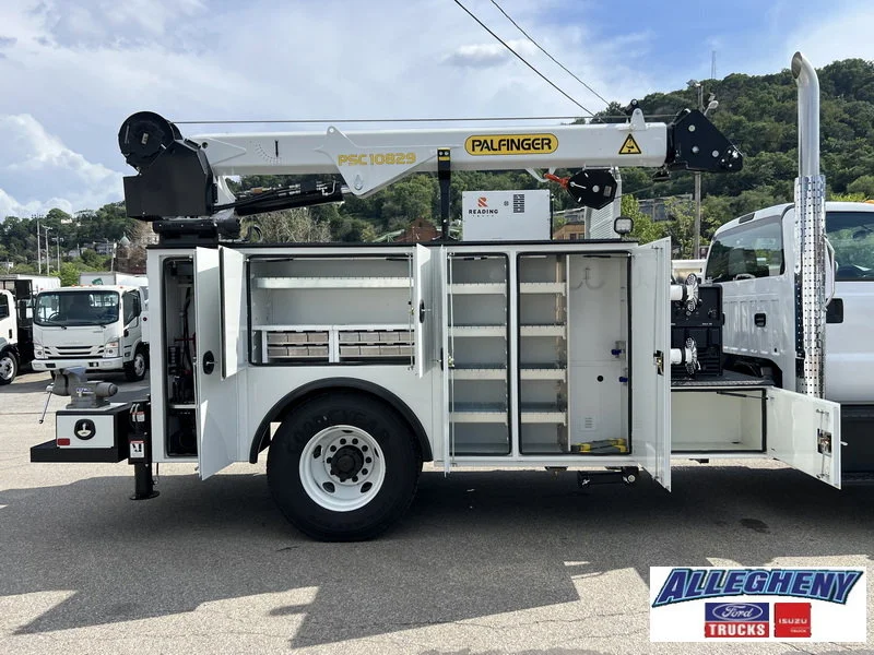 New 2025 Oxford White Ford F-750 SD Diesel Straight Frame image 18