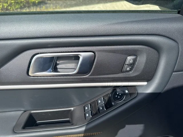 New 2026 Star White Metallic Tri-Coat Ford Tremor® image 17