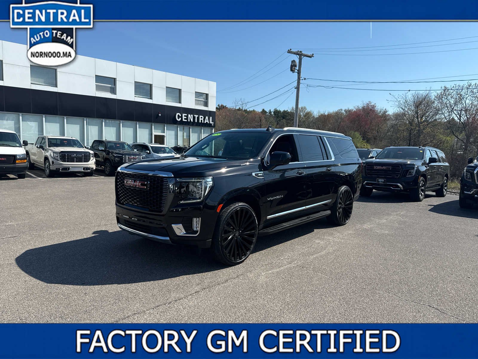2023 GMC Yukon 4WD SLT's photo