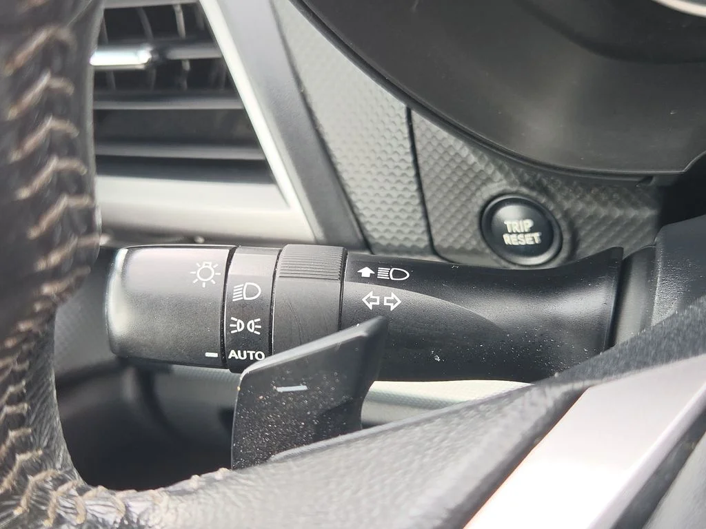 Used 2021 White Subaru Limited image 35