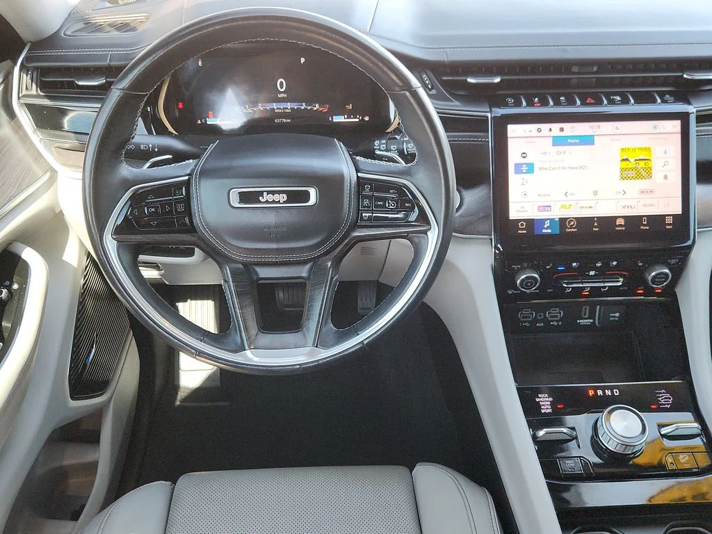 Used 2022 Gray Jeep Overland image 10