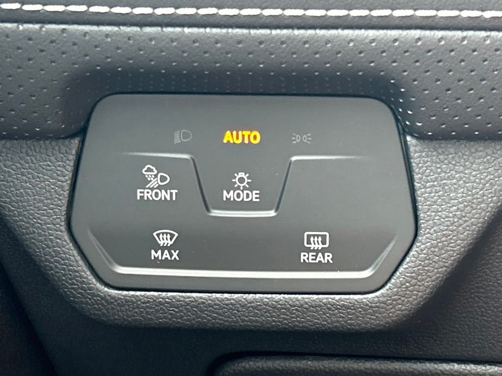 New 2026 Gray Volkswagen 2.0T SE w/Technology image 32