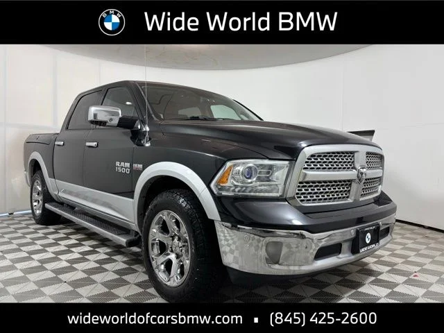2017 RAM 1500 Laramie 4x4 Crew Cab 5'7's photo
