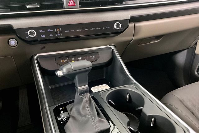 New 2026 Snow White Pearl Kia EX image 7