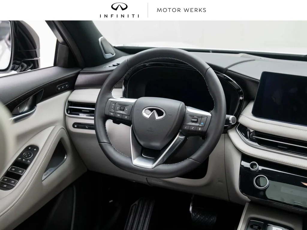 New 2027 2T RAD WHT INFINITI Autograph AWD image 10