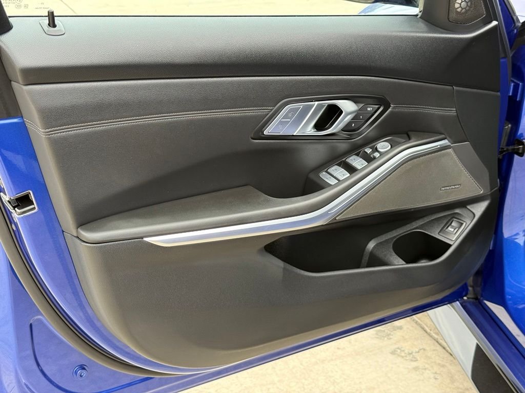Used 2026 Portimao Blue Metallic BMW Competition image 21