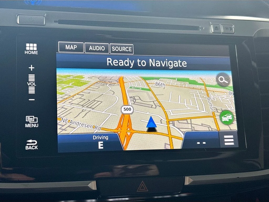 Used 2017 White Honda Touring image 16