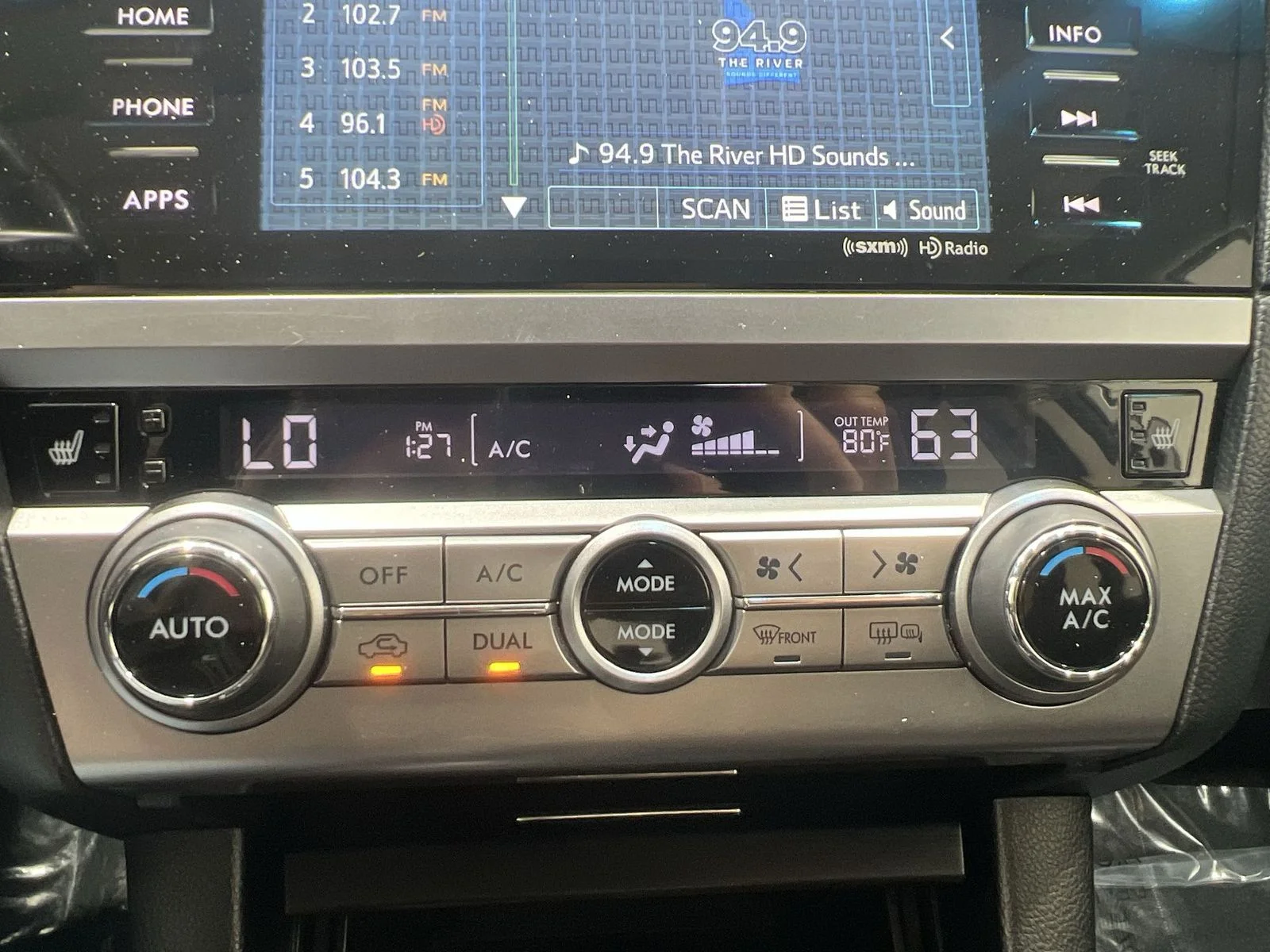 2015 Subaru Outback Premium - Photo 18