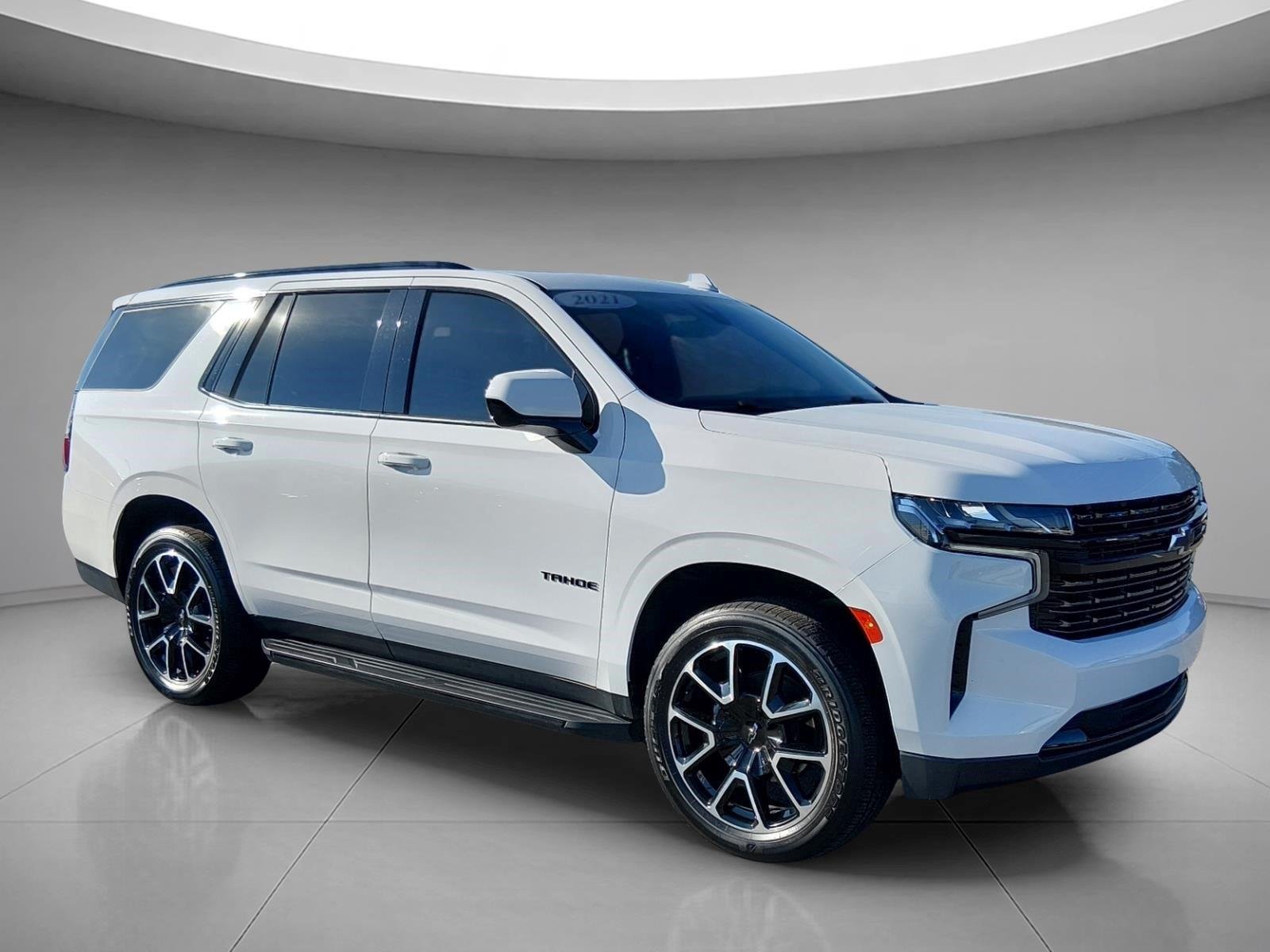 Used 2021 Summit White Chevrolet RST image 7
