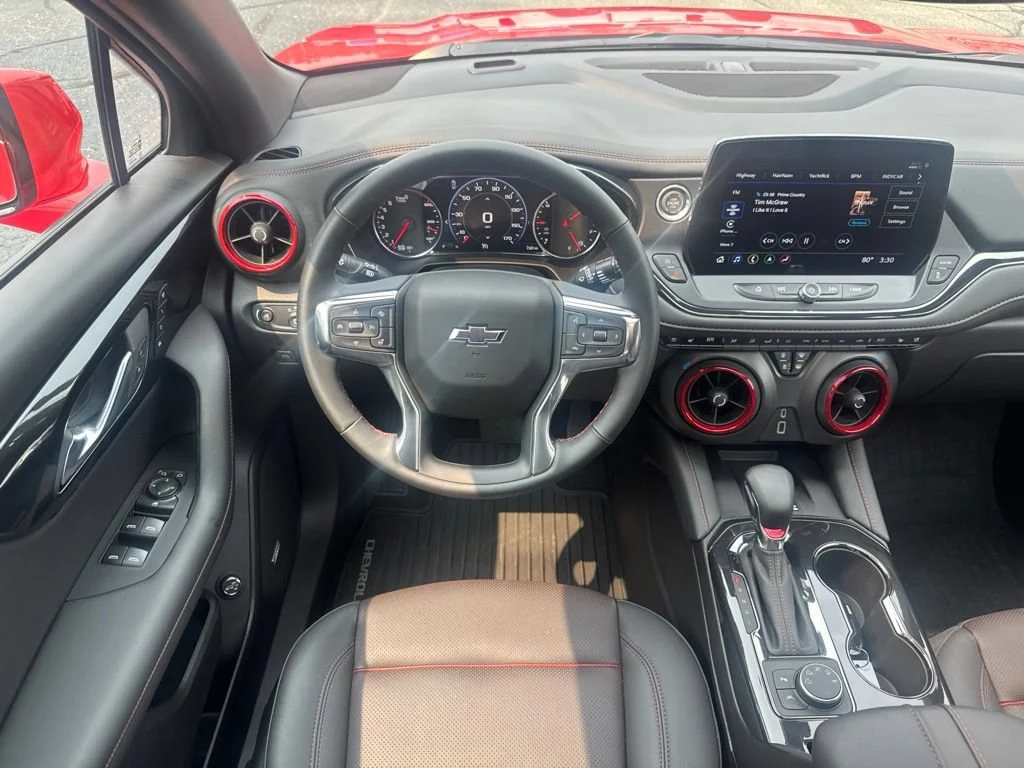 Used 2026 Habanero Orange Chevrolet RS image 25