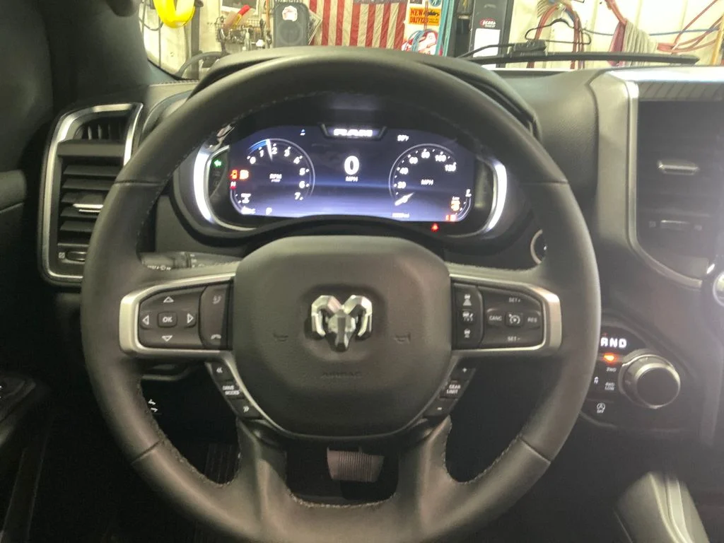 Certified Used 2025 White Ram Big Horn/Lone Star image 20