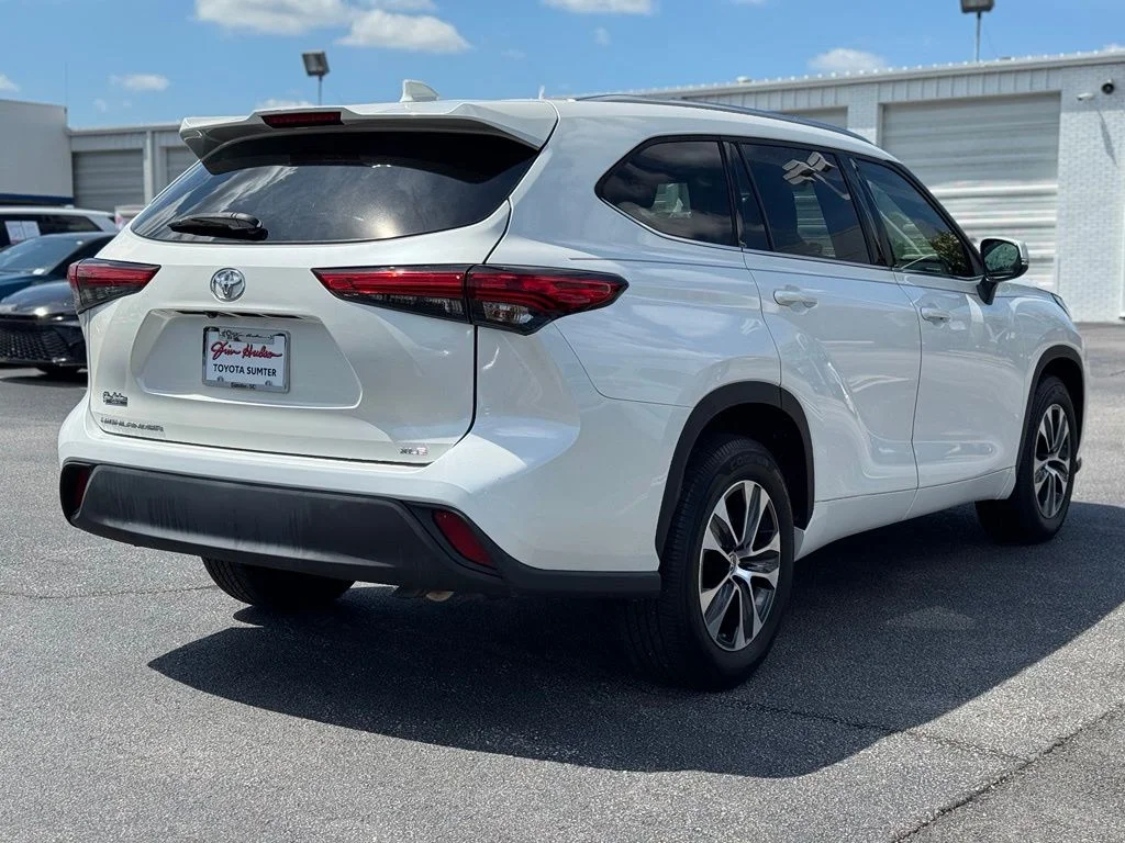 Certified Used 2021 White Toyota XLE image 13