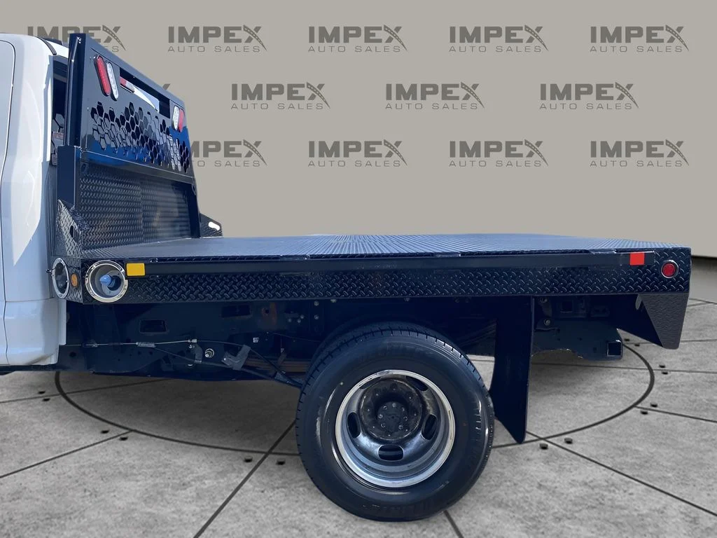 Used 2022 White Ford XL image 57