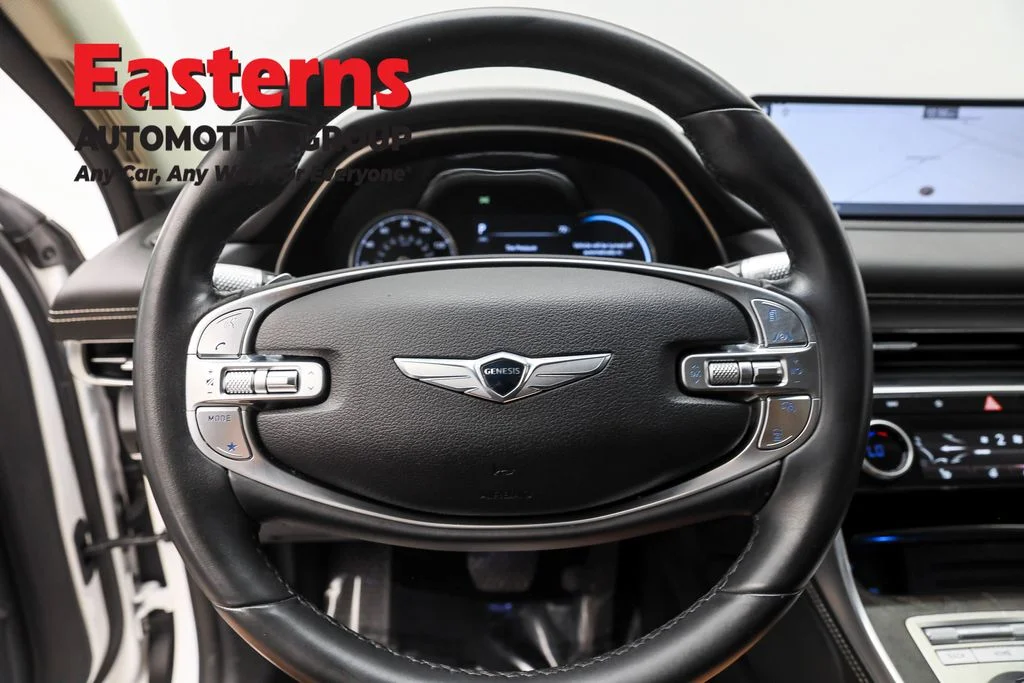 Used 2024 White Genesis 2.5T image 10