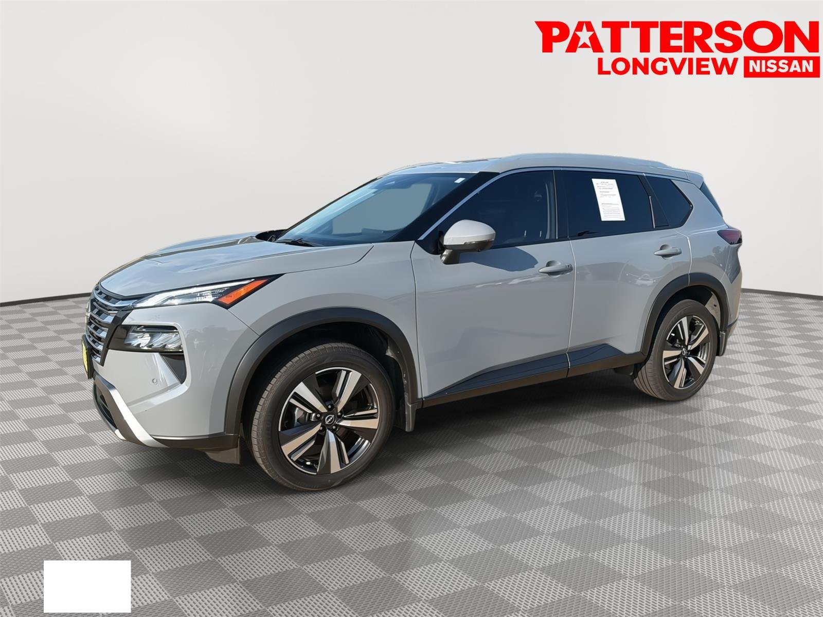 Used 2025 Boulder Gray Pearl Nissan SL image 4