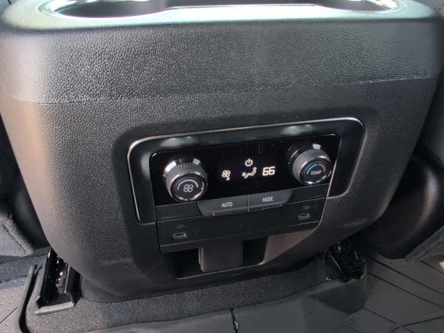 2026 Chevrolet Suburban LS - Photo 6