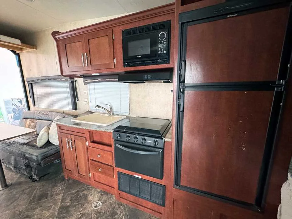 Used 2015  FOREST RIVER  image 20
