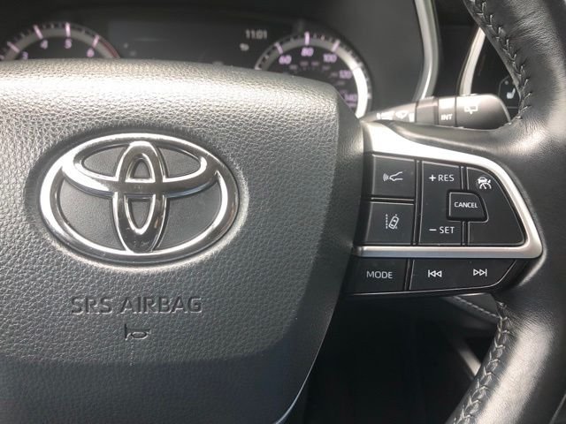 Used 2023 Gray Toyota XLE image 28