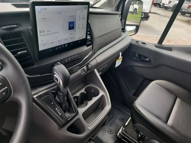 New 2026 Oxford White Ford Base image 21