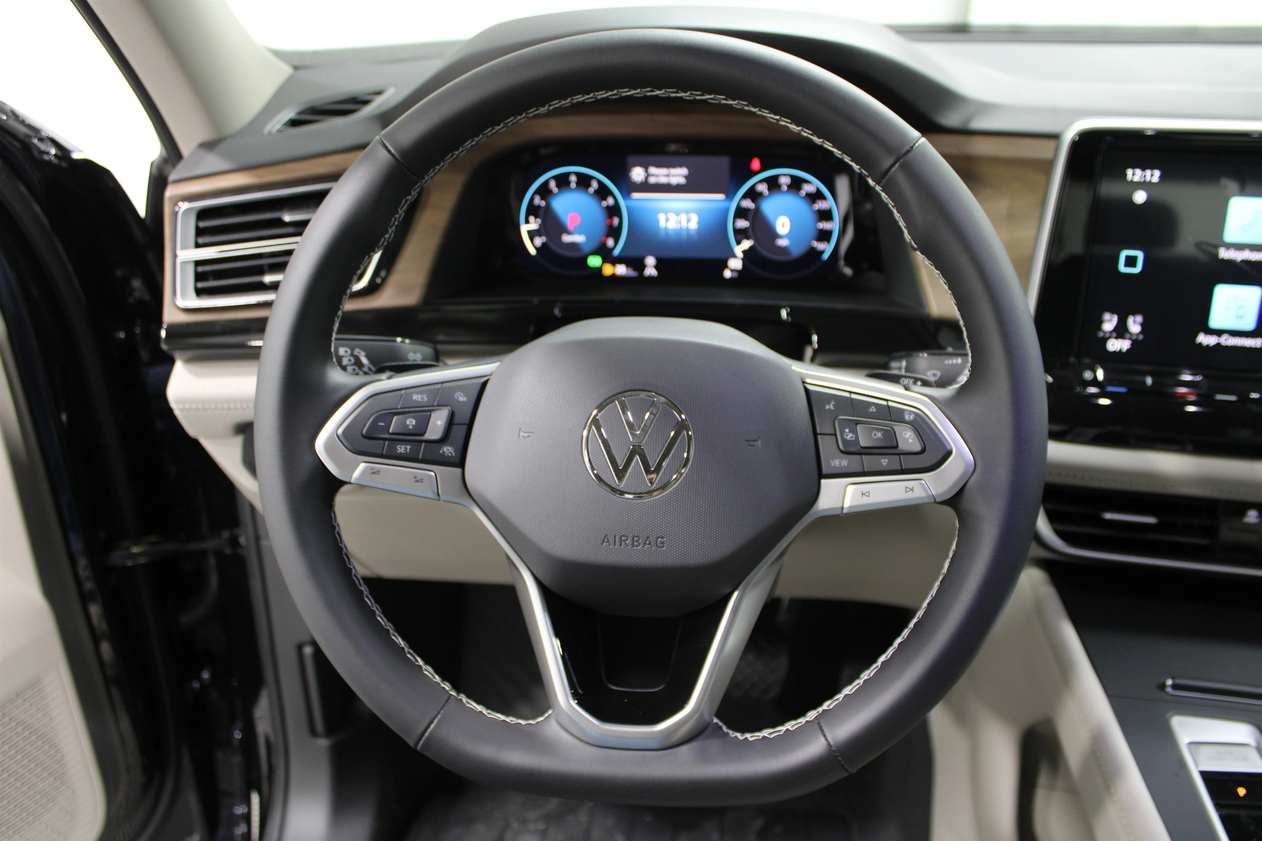 2026 Volkswagen Atlas SE - Photo 9