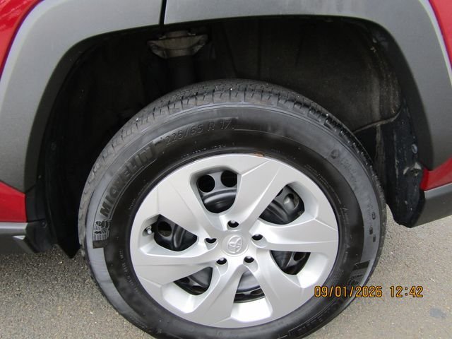 Certified Used 2023 Pearl Toyota LE image 8