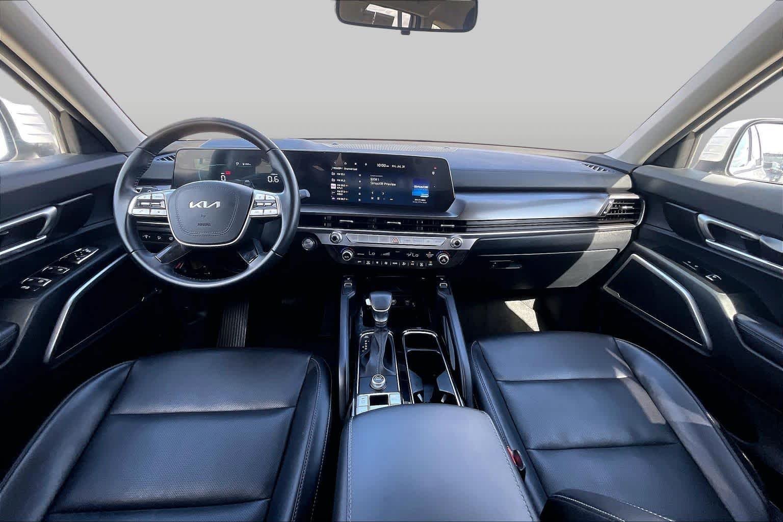 Certified Used 2025 Glacial White Pearl Kia S image 15