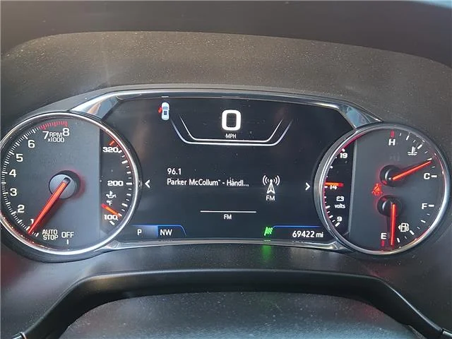Used 2023 Black Chevrolet RS Front-Wheel Drive image 17