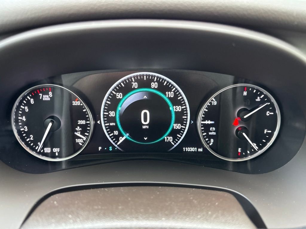 Used 2017 Red Buick Essence image 14