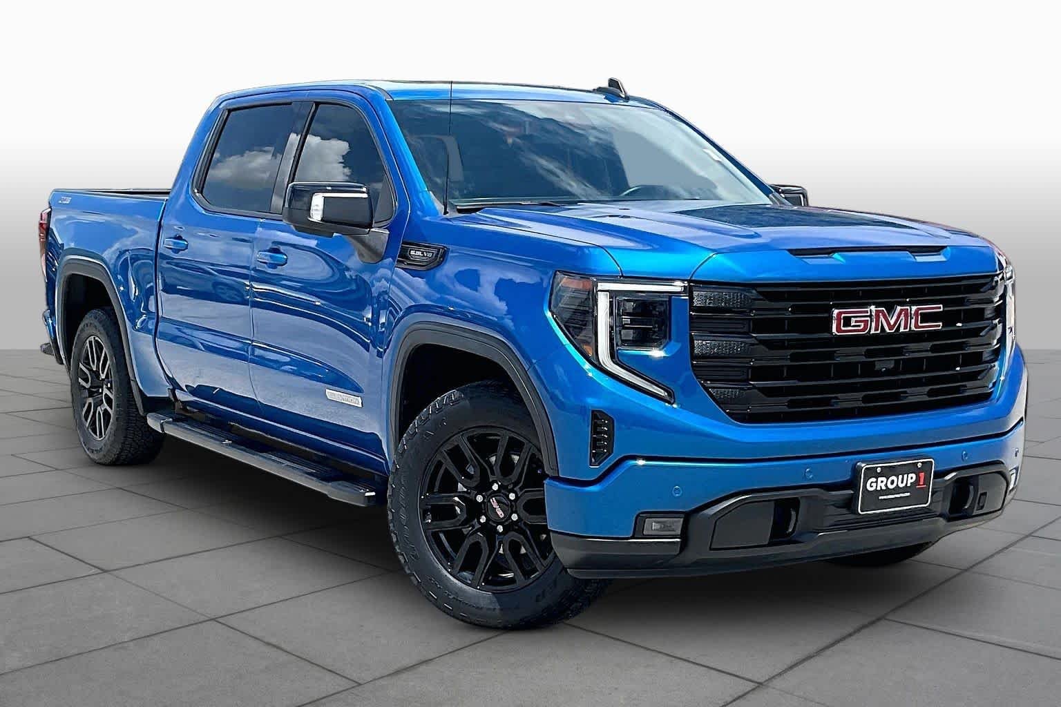 Used 2024 Dynamic Blue Metallic GMC Elevation image 3