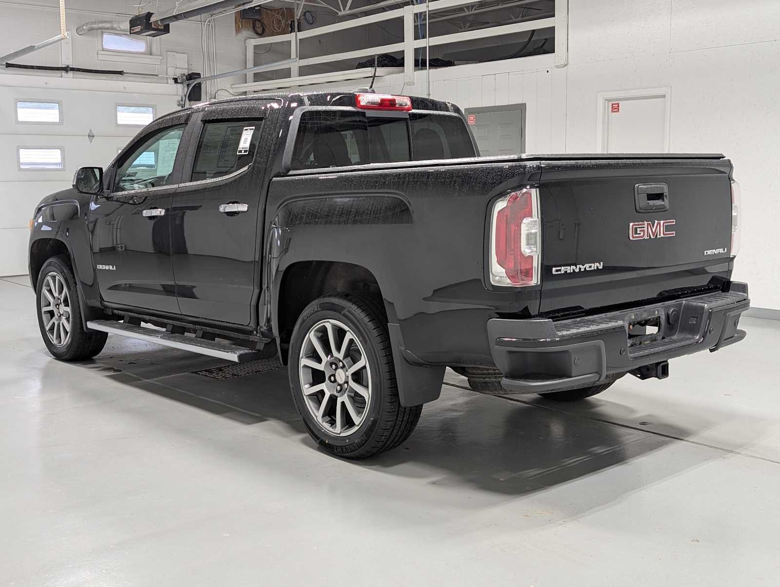Used 2019 Onyx Black GMC 4WD Denali image 10