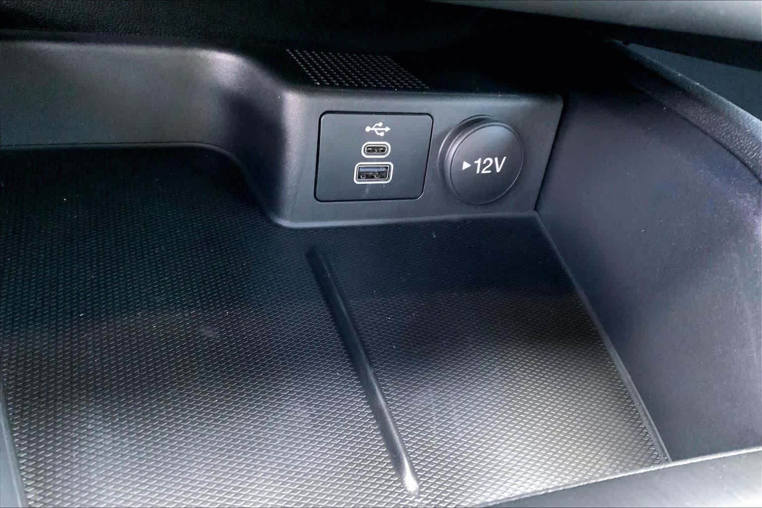 New 2026 Carbonized Gray Metallic Ford ST-Line image 16