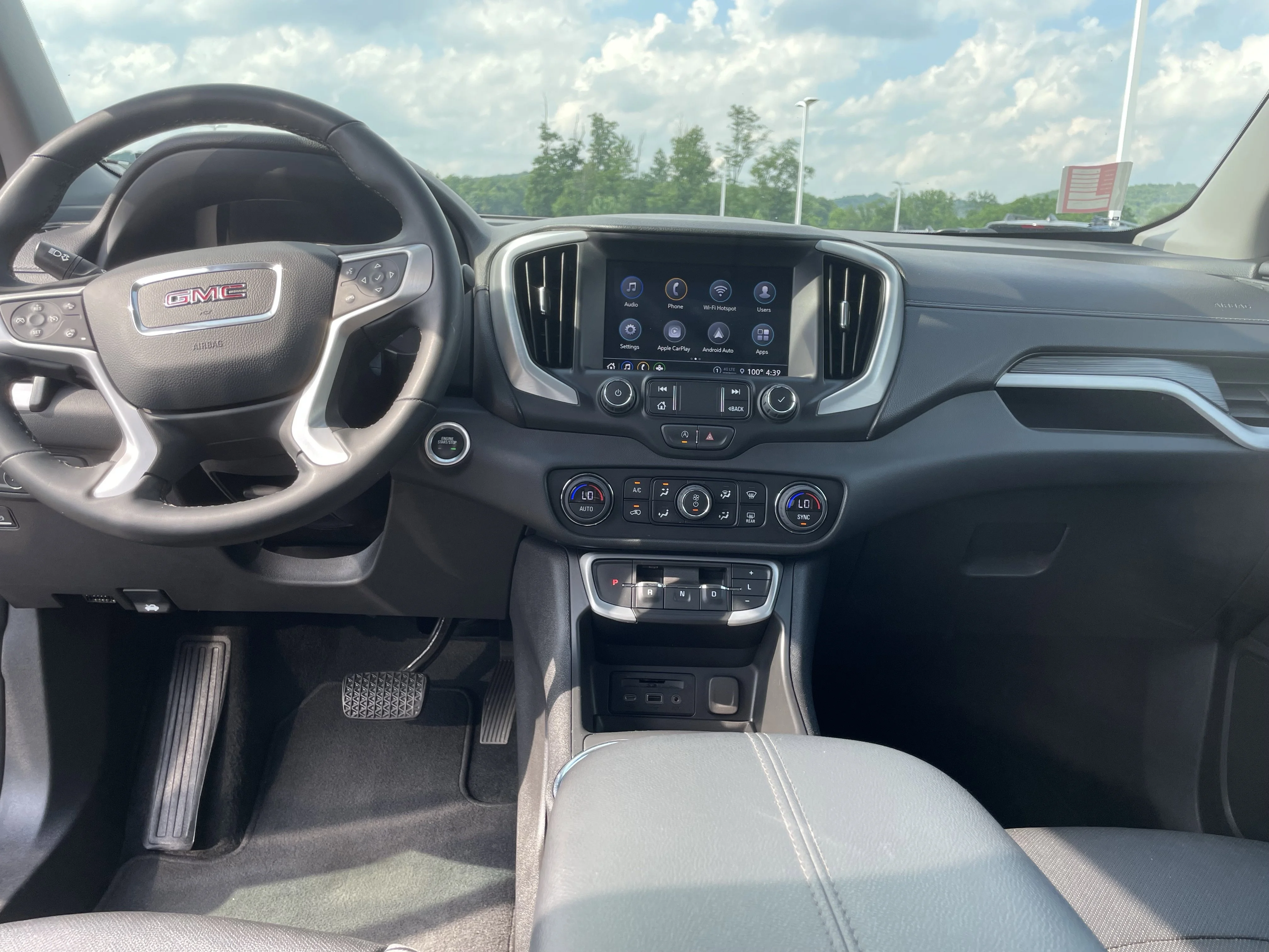 Used 2023 Marine Metallic GMC SLT image 14