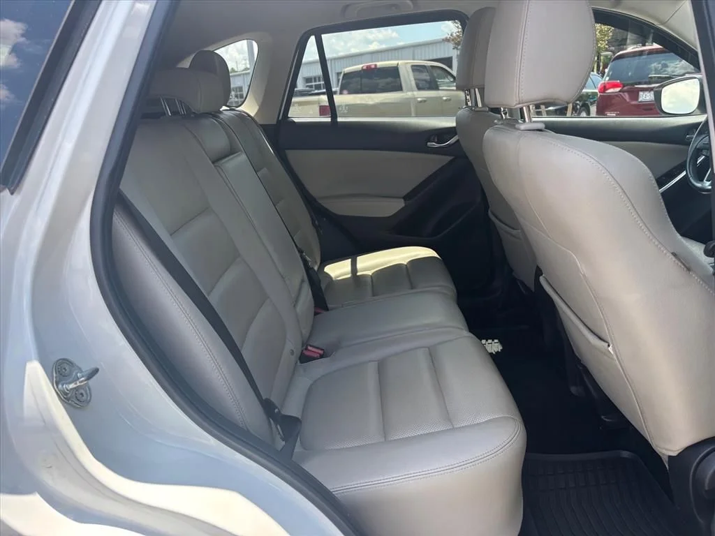 Used 2015 White Mazda Grand Touring image 14