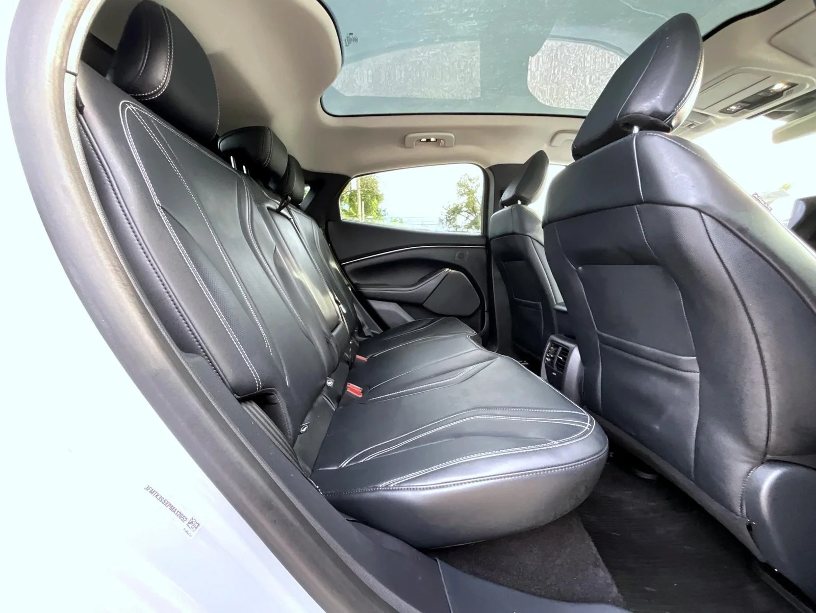 Used 2023 White Ford Premium image 21