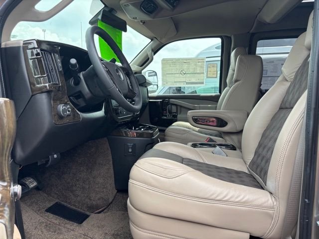 New 2026 Special Exterior Color GMC Explorer Limited SE image 16