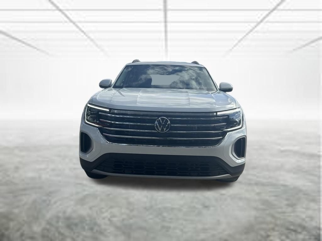 New 2026 Silver Volkswagen SE w/Technology image 7