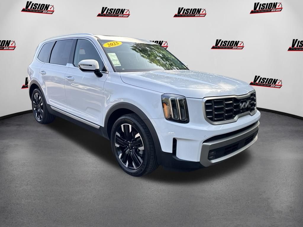Used 2025 White Kia SX-Prestige image 7