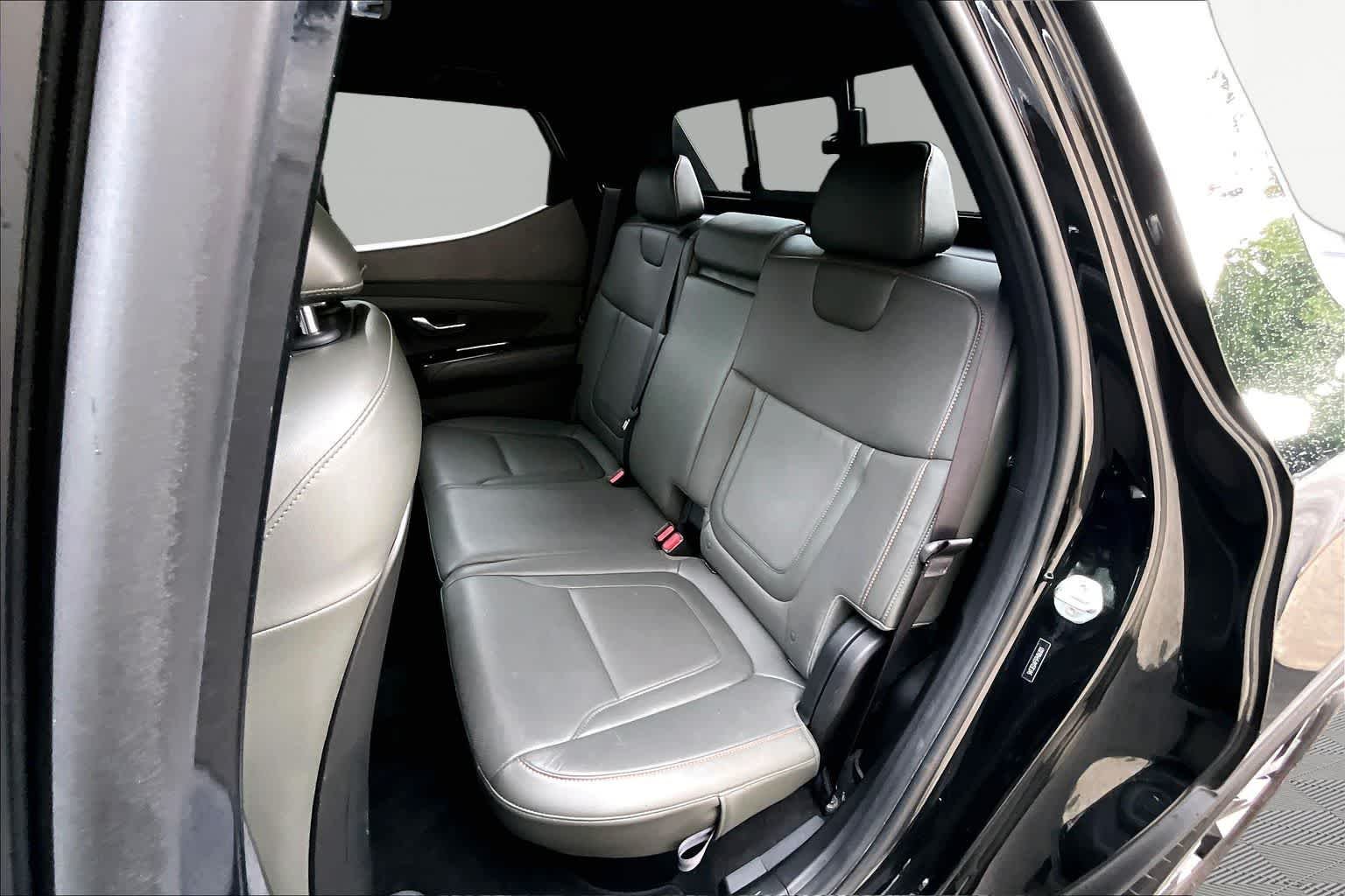 Used 2023 Phantom Black Hyundai Limited image 37