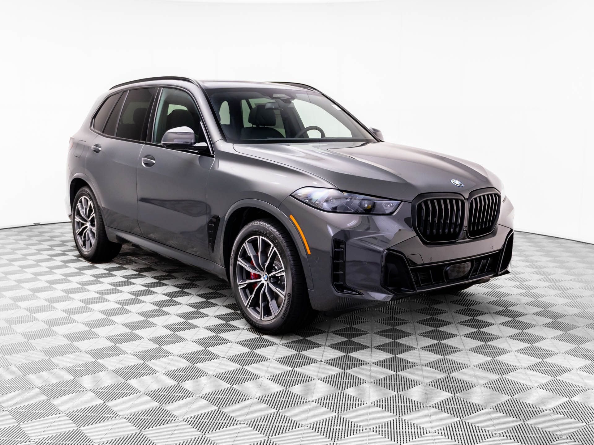 New 2026 Dravit Grey Metallic BMW xDrive50e image 9