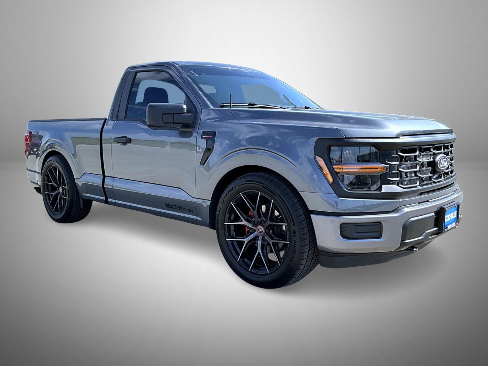New 2026 Carbonized Gray Metallic Ford XL image 3