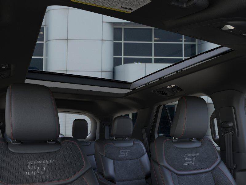 New 2026 Star White Metallic Tri-Coat Ford ST image 26