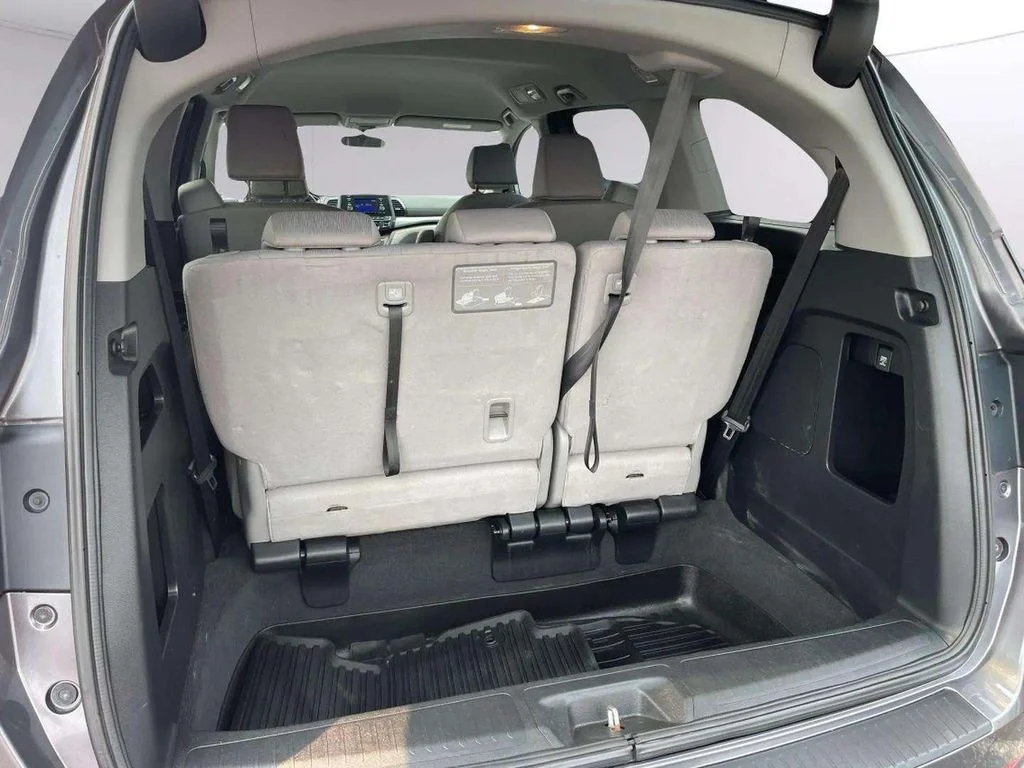 Used 2019 Modern Steel Metallic Honda LX image 19
