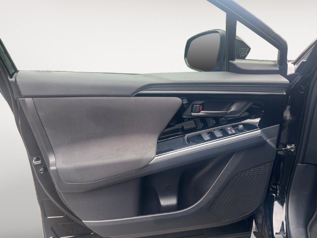 Used 2023 Black Subaru Premium image 10