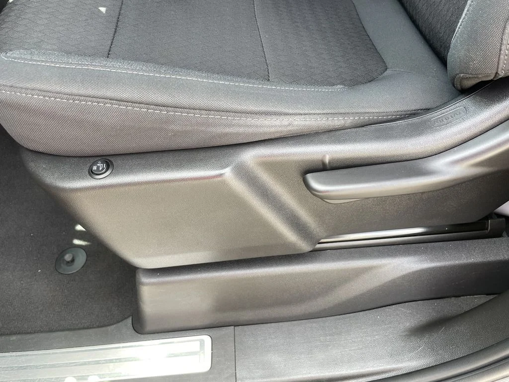 Used 2020 Northsky Blue Metallic Chevrolet RST image 16