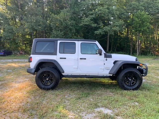 Used 2020 White Jeep Unlimited Sport S image 11