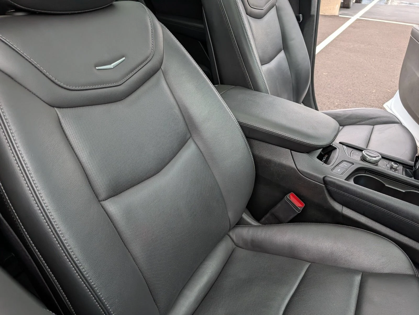 2024 Cadillac XT6 Sport - Photo 32