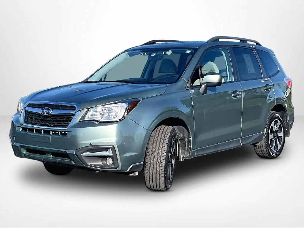 Used 2017 Green Subaru 2.5i Premium image 31