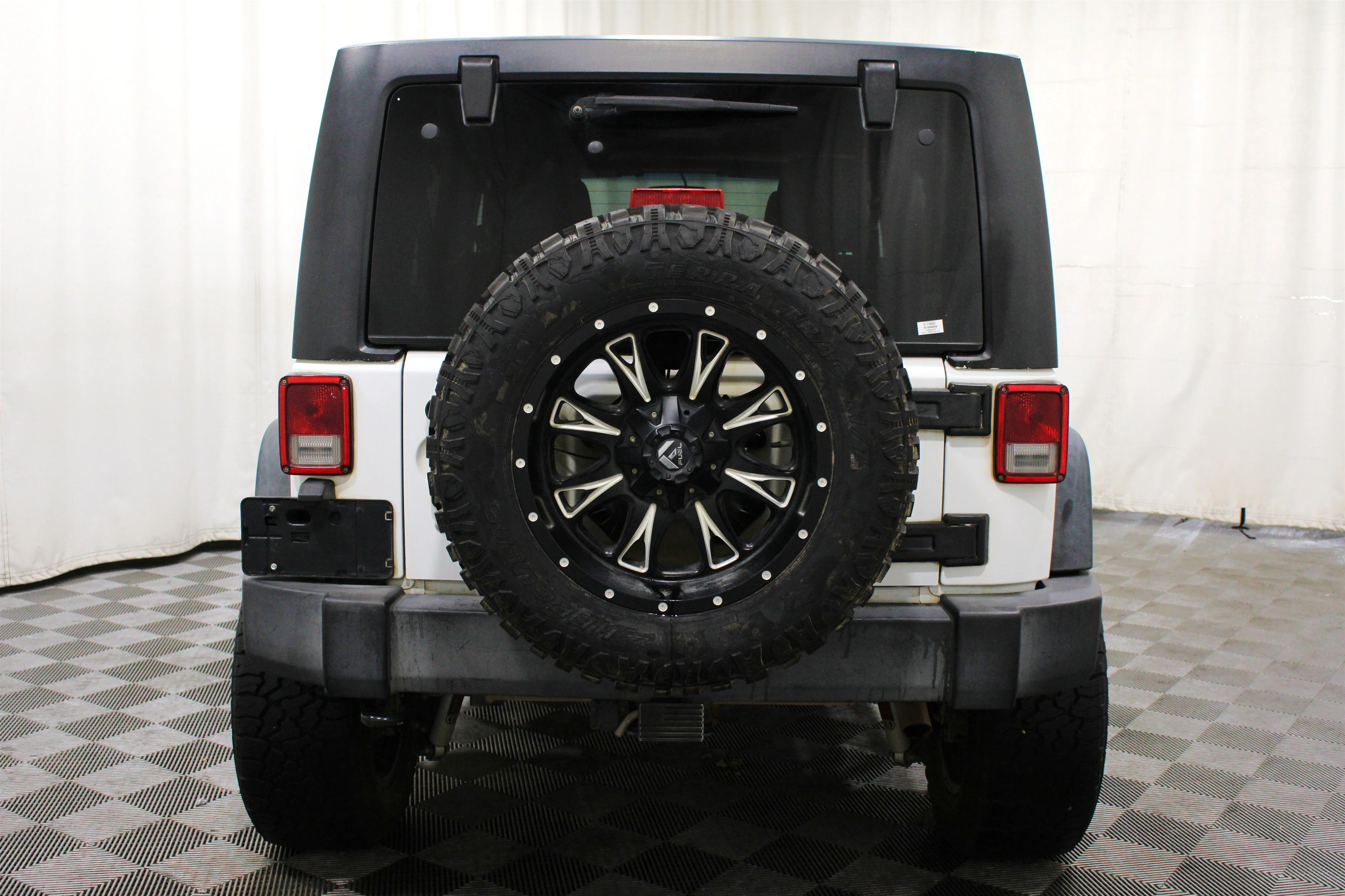 Used 2016 Bright White Clearcoat Jeep Sport image 25